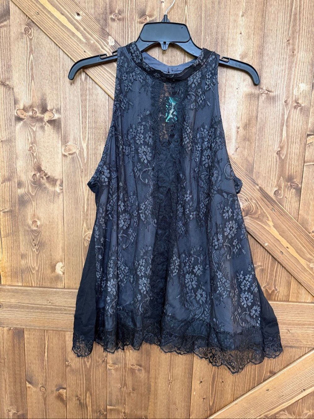 Maurices Women’s Black Gray Lace Sleeveless Tunic Top Floral NWT Size 2XL (9262)